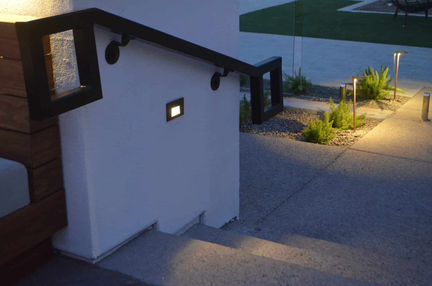 Step Light SL60 – Outdoor Path and Stair Lighting